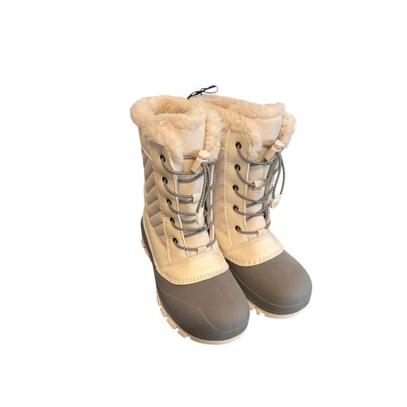 all in motion Other - NEW WITH TAGS All In Motion Girls Size 5 Cream Colored Lined Winter Boots